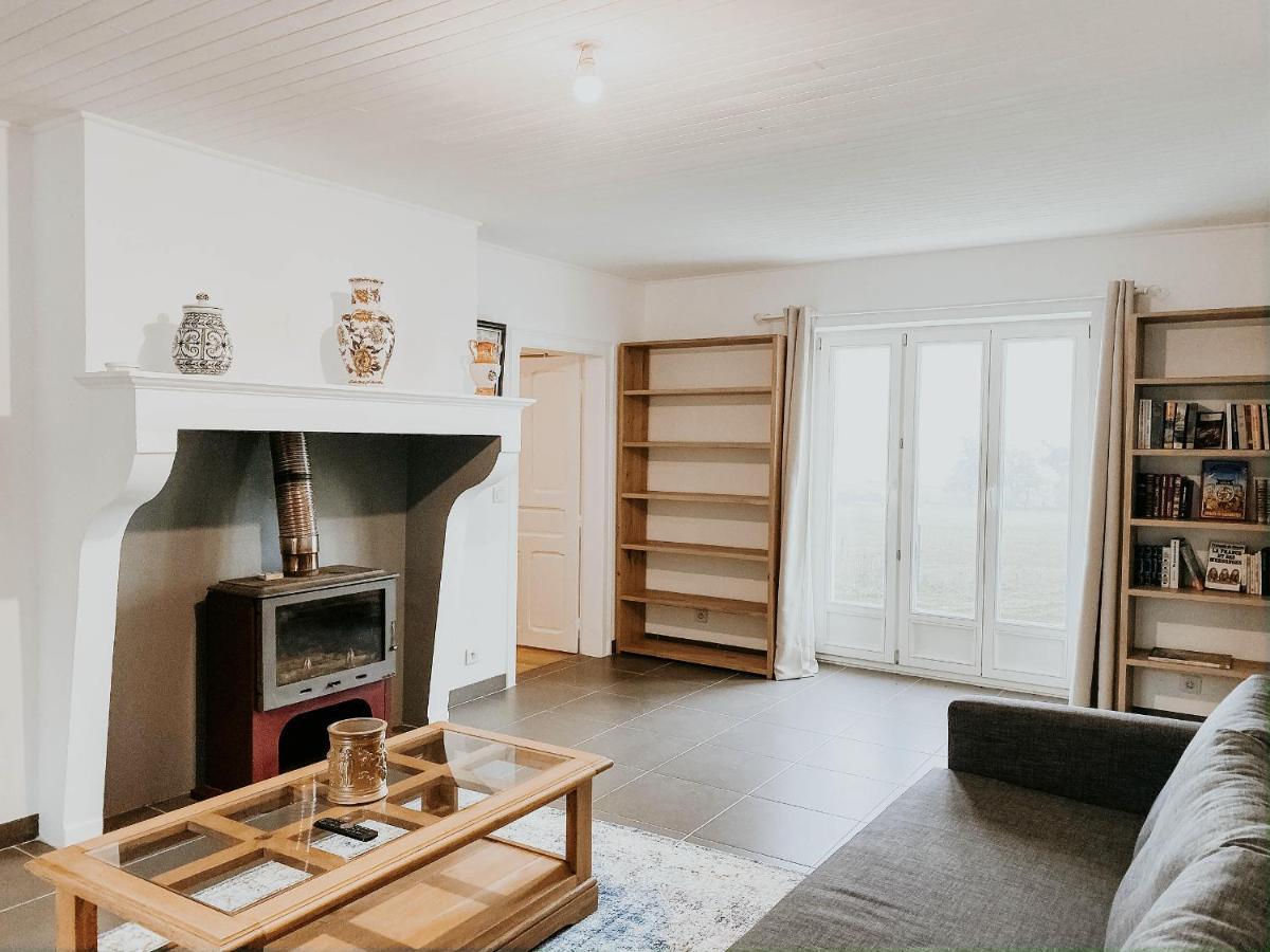 Le Val Suzenay Pensionat Vendeuvre-sur-Barse Exteriör bild