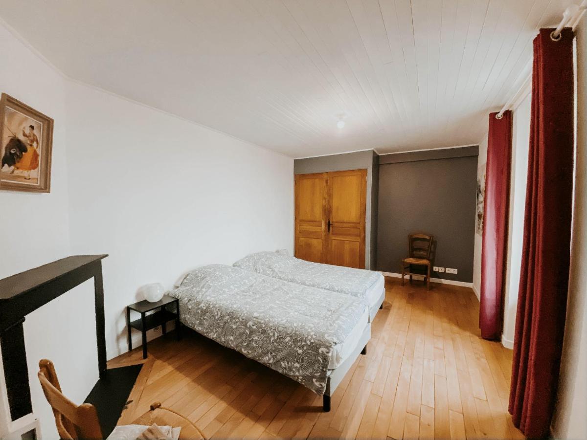 Le Val Suzenay Pensionat Vendeuvre-sur-Barse Exteriör bild