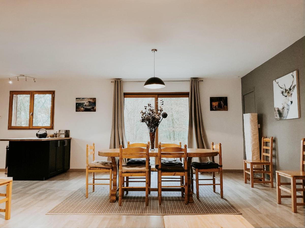 Le Val Suzenay Pensionat Vendeuvre-sur-Barse Exteriör bild